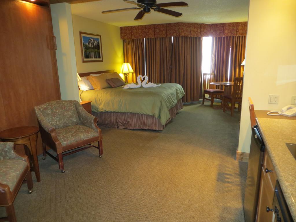 The Grand Lodge Hotel And Suites Mount Crested Butte Rum bild